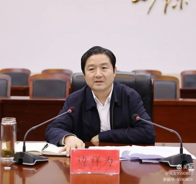 章丘新任区长，自信与成就感引领辉煌未来之路